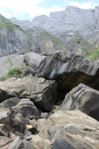 Amoncellement de superbes blocs de grès ; ©Charline blanc