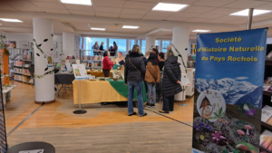 On ne sait pas ce qui se dit mais c'est manifestement passionnant ! ; ©Photo Alain Benard